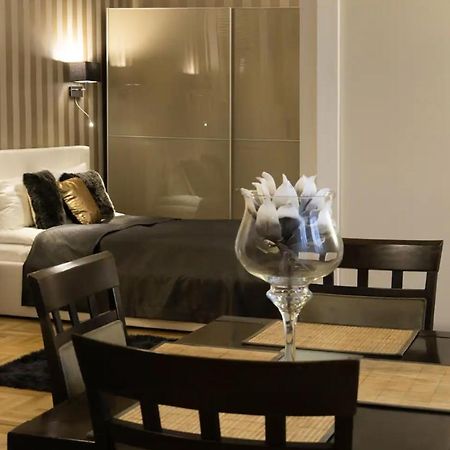 Premium Apartment By Hi5 - Lendvay Palace Budapest Exteriör bild